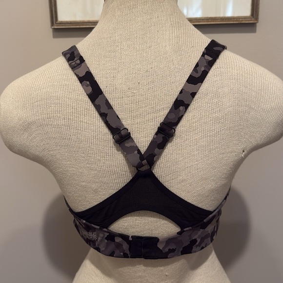 Athleta - ADVANCE BRA B-G - Black Camo - Size 36C - Gently Used - Picture 7 of 12